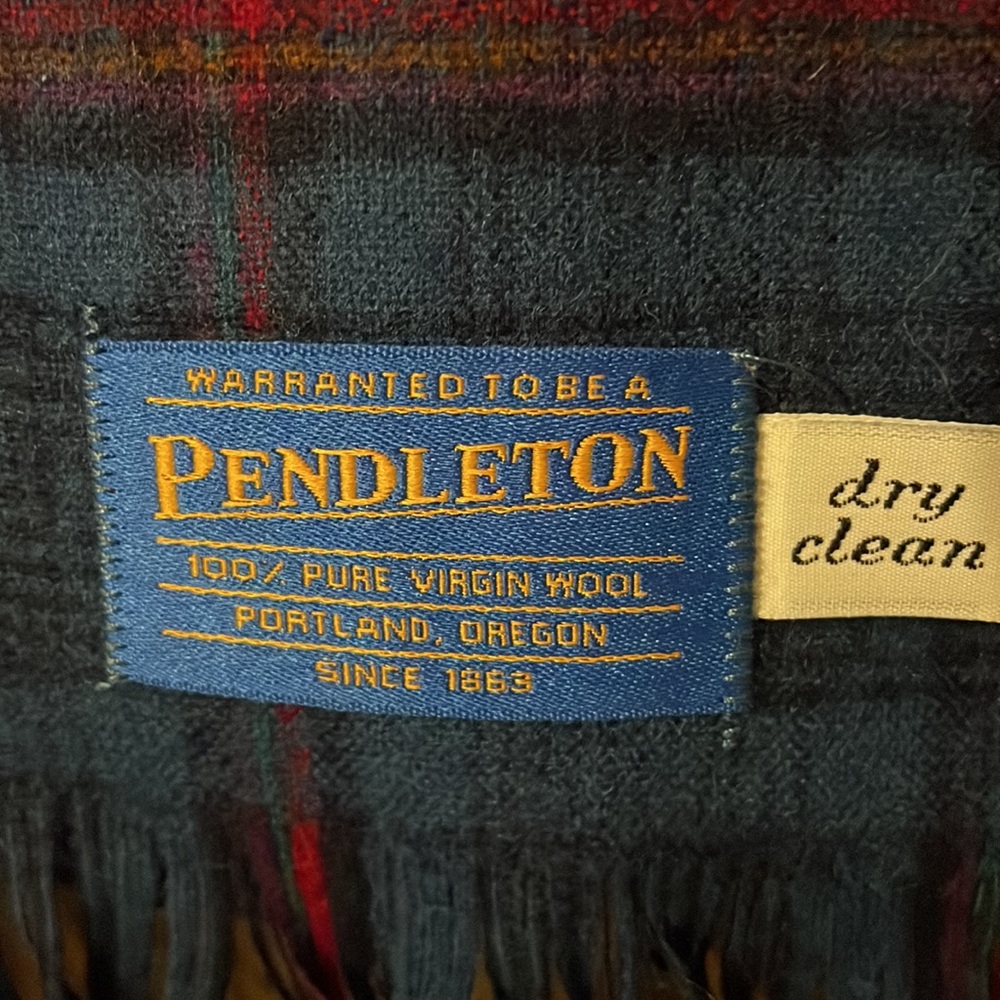 Pendleton Scarf - Picture 3 of 5